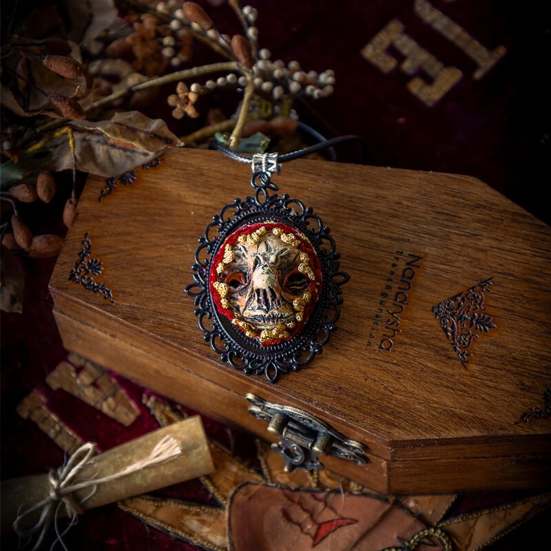Vashyli Necklace