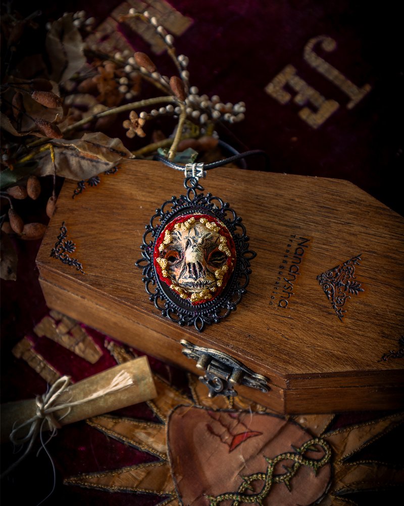 Vashyli Necklace